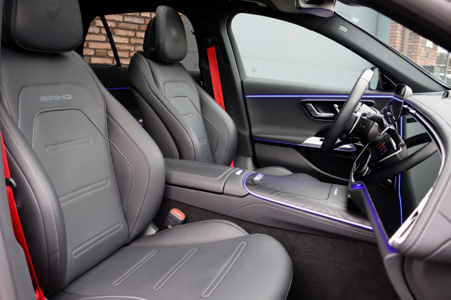 Mercedes-Benz E-Klasse Estate AMG 53 4MATIC+ Premium+ | Hyperscreen | Achterasbesturing | Distronic+ | Stoelventilatie | Trekhaak | 3D-Display | Panoramadak | Digital Light | Burmester |