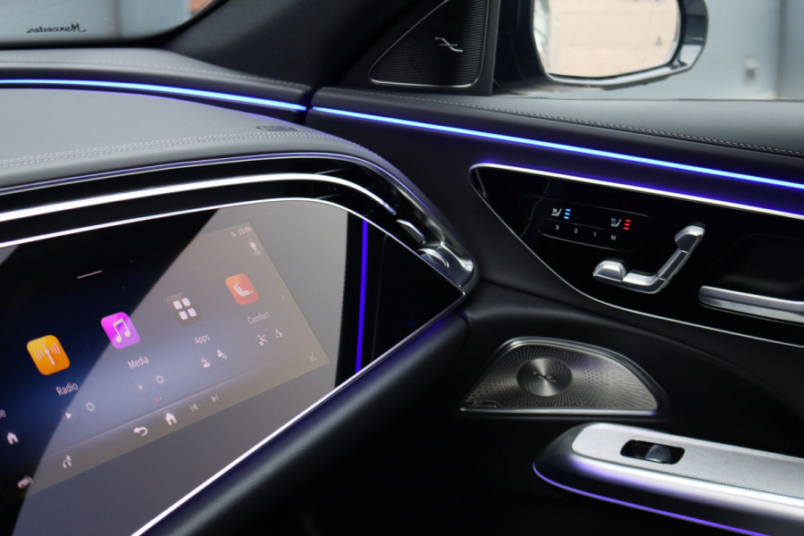 Mercedes-Benz E-Klasse Estate AMG 53 4MATIC+ Premium+ | Hyperscreen | Achterasbesturing | Distronic+ | Stoelventilatie | Trekhaak | 3D-Display | Panoramadak | Digital Light | Burmester |
