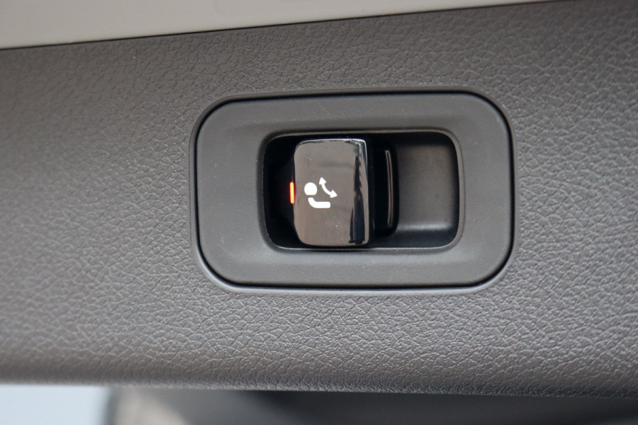 Mercedes-Benz E-Klasse Estate AMG 53 4MATIC+ Premium+ | Hyperscreen | Achterasbesturing | Distronic+ | Stoelventilatie | Trekhaak | 3D-Display | Panoramadak | Digital Light | Burmester |