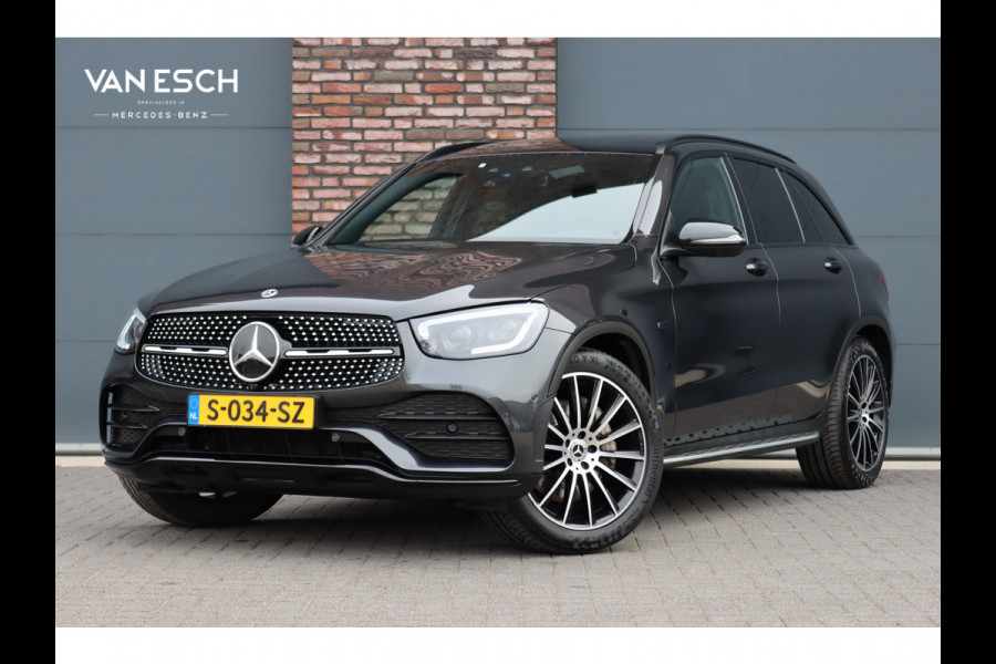Mercedes-Benz GLC 300e 4MATIC AMG Line Premium+ | Luchtvering | Massage | Panoramadak | Trekhaak | Distronic+ | Stoelverwarming V+A | Memory | Surround Camera | Burmester | Augmented Reality |