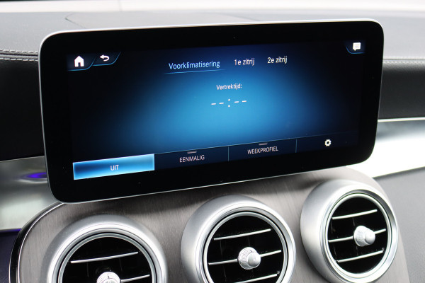 Mercedes-Benz GLC 300e 4MATIC AMG Line Premium+ | Luchtvering | Massage | Panoramadak | Trekhaak | Distronic+ | Stoelverwarming V+A | Memory | Surround Camera | Burmester | Augmented Reality |