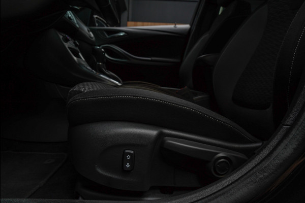 Opel Astra Sports Tourer 1.4 Navi Stoel- & stuurverw. Airco Carplay PDC Cruise LM velgen BTW auto