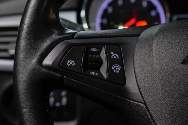 Opel Astra Sports Tourer 1.4 Navi Stoel- & stuurverw. Airco Carplay PDC Cruise LM velgen BTW auto