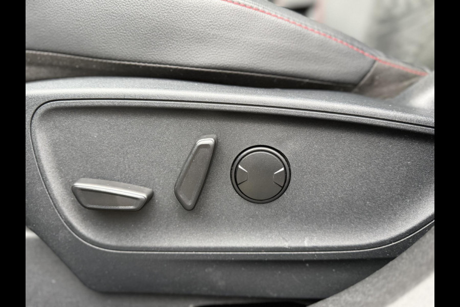 Ford Kuga 2.5 PHEV ST-Line X |Pano|B&O|HUD|Winter|El.Trekhaak|20"