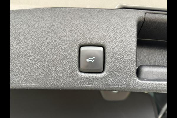 Ford Kuga 2.5 PHEV ST-Line X |Pano|B&O|HUD|Winter|El.Trekhaak|20"