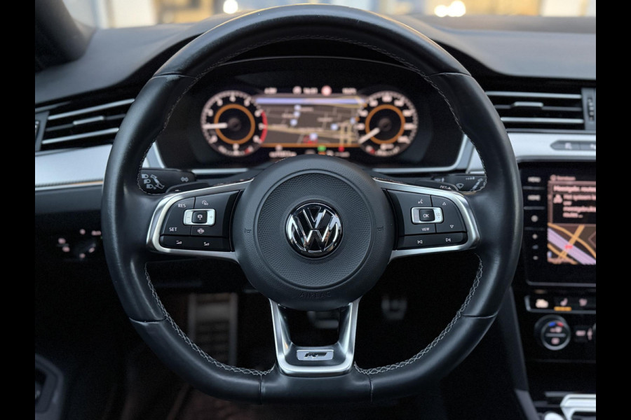 Volkswagen Passat Variant 1.5 TSI Highline Business R |Pano|Leer|360 Cam|Ad.Cruise|Sfeer