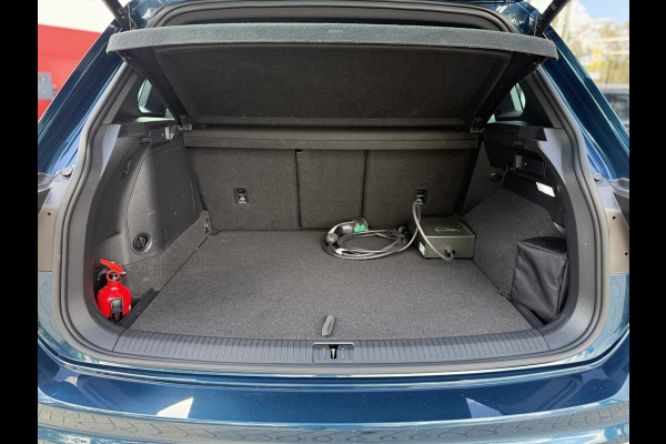 Volkswagen Tiguan 1.4 TSI eHybrid R-Line Business+ SOH94%|Pano|Leer|Memory|360Cam|Trekhaak|Winter/Zomer banden