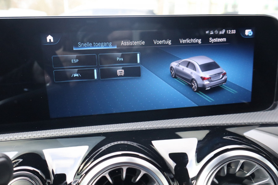 Mercedes-Benz A-Klasse 250 e Business Limousine AMG Limited 218 Pk / Navi / Widescreen / Sfeerverlichting / Full Led / Cruise.