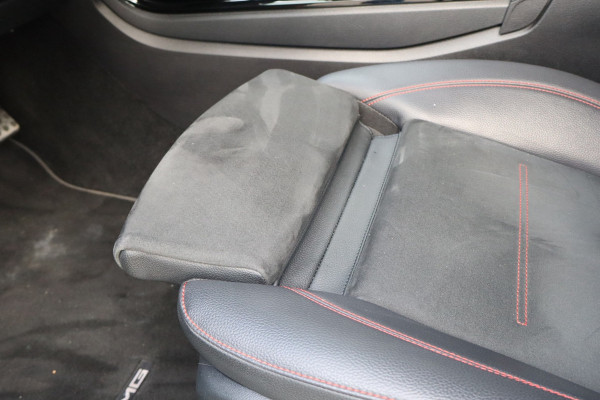 Mercedes-Benz A-Klasse 250 e Business Limousine AMG Limited 218 Pk / Navi / Widescreen / Sfeerverlichting / Full Led / Cruise.