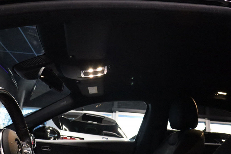 Mercedes-Benz A-Klasse 250 e Business Limousine AMG Limited 218 Pk / Navi / Widescreen / Sfeerverlichting / Full Led / Cruise.
