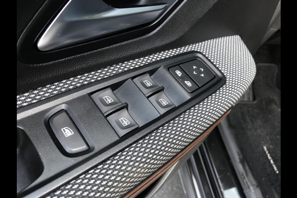 Dacia SANDERO Stepway 1.0 TCe 90 Comfort Navi Camera Winterwielenset