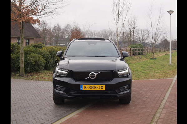 Volvo XC40 Recharge P8 AWD R-Design | SOH 92% | Panoramadak | Trekhaak | Apple Carplay | Cruise Control |