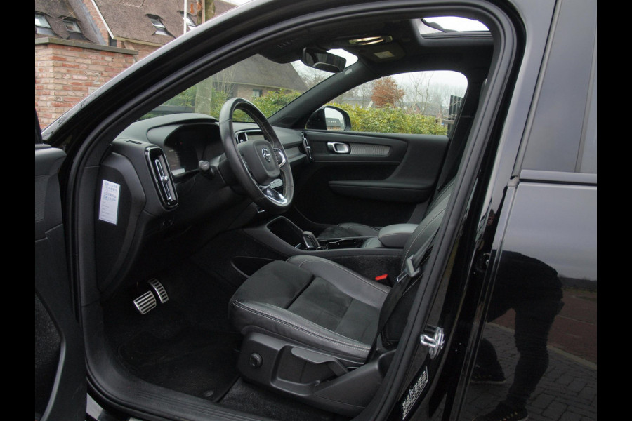 Volvo XC40 Recharge P8 AWD R-Design | SOH 92% | Panoramadak | Trekhaak | Apple Carplay | Cruise Control |