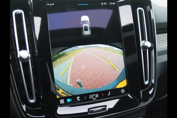 Volvo XC40 Recharge P8 AWD R-Design | SOH 92% | Panoramadak | Trekhaak | Apple Carplay | Cruise Control |