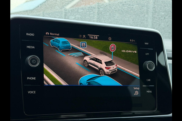 Volkswagen T-Roc 1.5 TSI 3x R-Line Panorama CarPlay