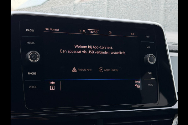 Volkswagen T-Roc 1.5 TSI 3x R-Line Panorama CarPlay