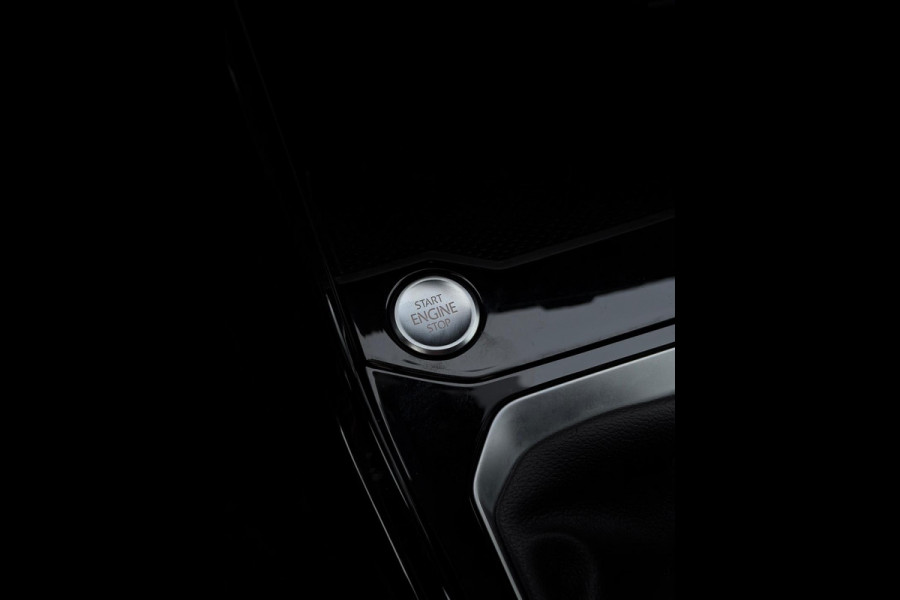 Volkswagen T-Roc 1.5 TSI 3x R-Line Panorama CarPlay