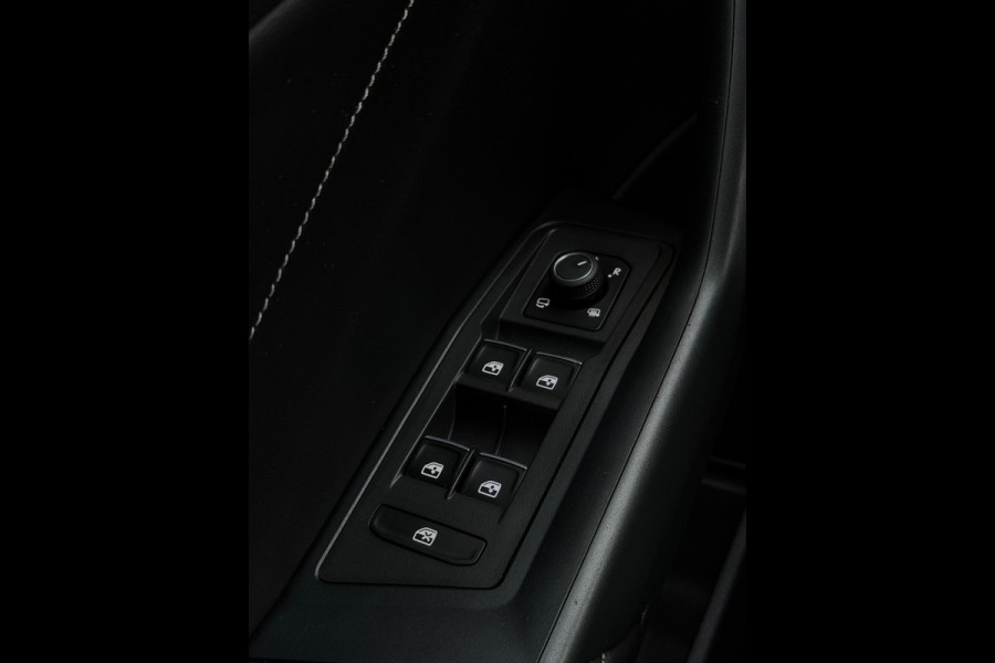 Volkswagen T-Roc 1.5 TSI 3x R-Line Panorama CarPlay