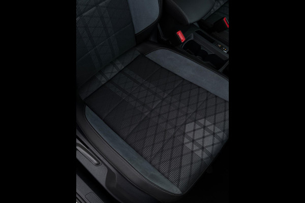 Volkswagen T-Roc 1.5 TSI 3x R-Line Panorama CarPlay