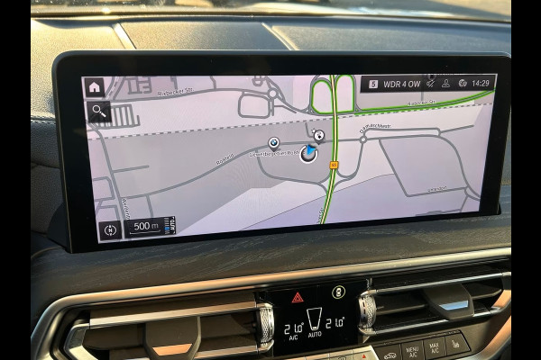 BMW X3 xDrive30e ** LASER, LEDER, PANORAMA, TREKH, HuD, H&K SOUND, 19-inch LMV ** 1e EIG - Slechts 18.600km. ** ** INFORMEER OOK NAAR ONZE AANTREKKELIJKE FINANCIAL-LEASE TARIEVEN **