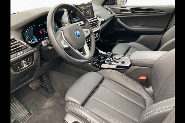 BMW X3 xDrive30e ** LASER, LEDER, PANORAMA, TREKH, HuD, AKOUSTIC GLAS, 20-inch LMV ** 1e EIG - UNFALLFREI ** ** INFORMEER OOK NAAR ONZE AANTREKKELIJKE FINANCIAL-LEASE TARIEVEN **