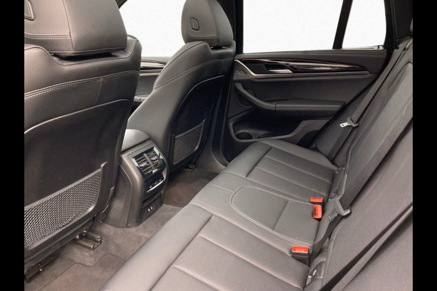 BMW X3 xDrive30e ** LASER, LEDER, PANORAMA, TREKH, HuD, AKOUSTIC GLAS, 20-inch LMV ** 1e EIG - UNFALLFREI ** ** INFORMEER OOK NAAR ONZE AANTREKKELIJKE FINANCIAL-LEASE TARIEVEN **