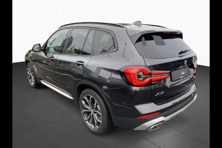 BMW X3 xDrive30e ** LASER, LEDER, PANORAMA, TREKH, HuD, AKOUSTIC GLAS, 20-inch LMV ** 1e EIG - UNFALLFREI ** ** INFORMEER OOK NAAR ONZE AANTREKKELIJKE FINANCIAL-LEASE TARIEVEN **