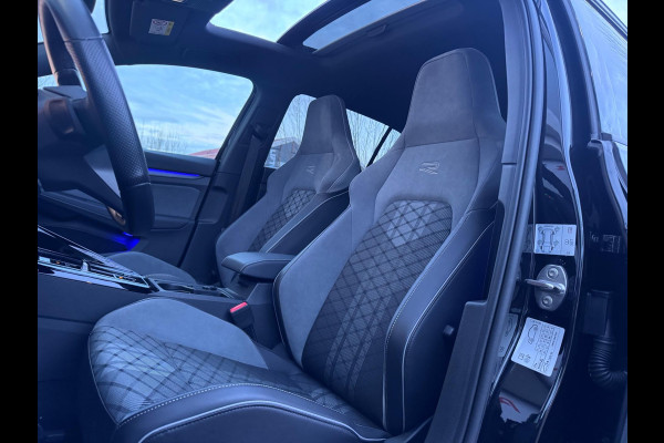 Volkswagen Golf 1.5 eTSI R-Line Pano/Matrix/IQ.Light