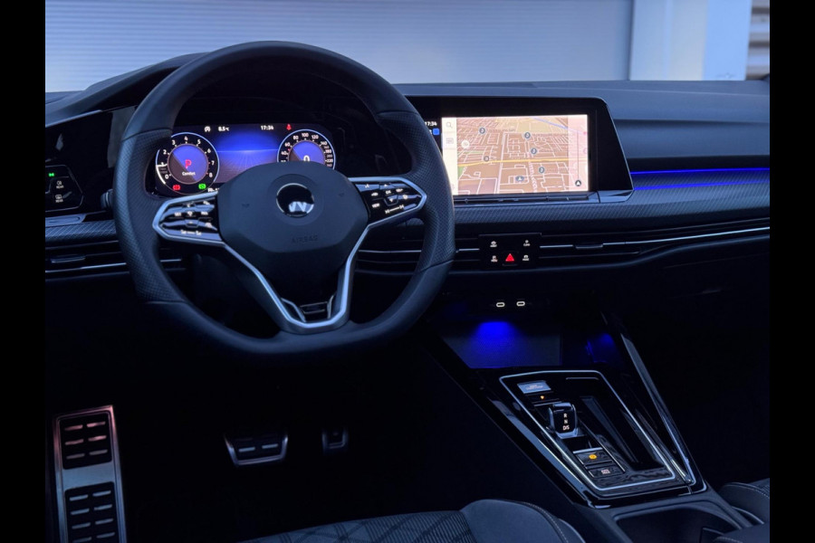 Volkswagen Golf 1.5 eTSI R-Line Pano/Matrix/IQ.Light