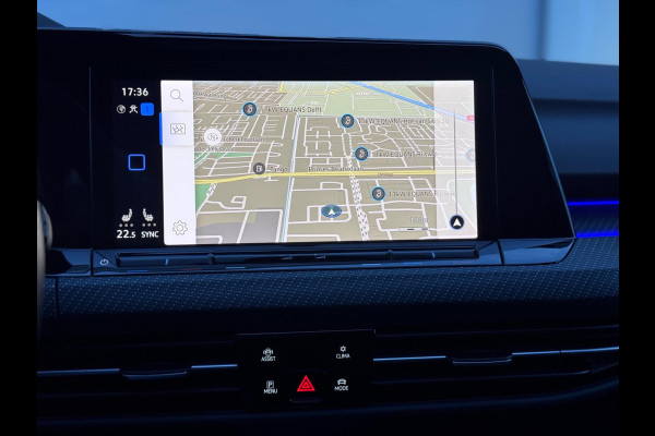 Volkswagen Golf 1.5 eTSI R-Line Pano/Matrix/IQ.Light