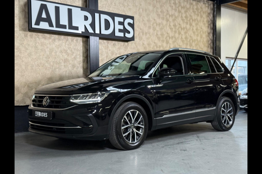 Volkswagen Tiguan 1.5 TSI Life Business | Camera | Stoel-/stuurverwarming | CarPlay | Massage | DAB