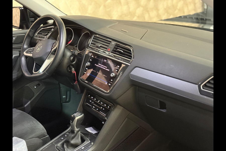 Volkswagen Tiguan 1.5 TSI Life Business | Camera | Stoel-/stuurverwarming | CarPlay | Massage | DAB