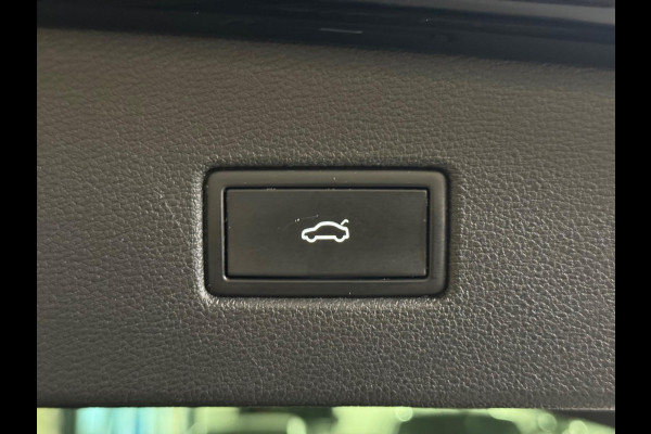 Volkswagen Tiguan 1.5 TSI Life Business | Camera | Stoel-/stuurverwarming | CarPlay | Massage | DAB