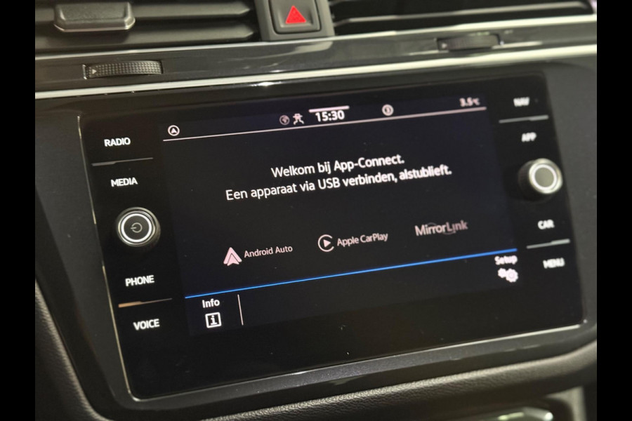 Volkswagen Tiguan 1.5 TSI Life Business | Camera | Stoel-/stuurverwarming | CarPlay | Massage | DAB