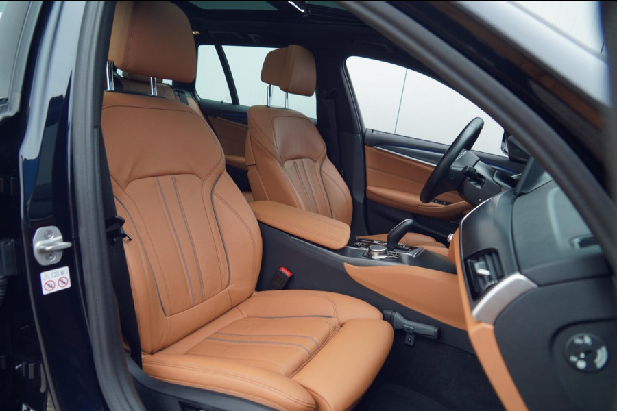 BMW 5 Serie Touring 530i Business Edition Plus / M-Sport / 34dkm NAP / Elek. Trekhaak / Pano / Harman Kardon / Nw.pr. € 94.000!