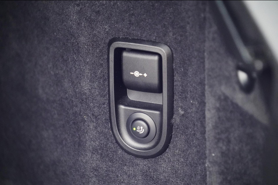 BMW 5 Serie Touring 530i Business Edition Plus / M-Sport / 34dkm NAP / Elek. Trekhaak / Pano / Harman Kardon / Nw.pr. € 94.000!