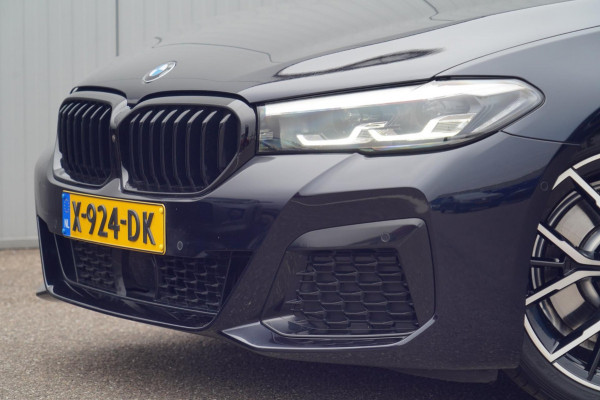 BMW 5 Serie Touring 530i Business Edition Plus / M-Sport / 34dkm NAP / Elek. Trekhaak / Pano / Harman Kardon / Nw.pr. € 94.000!