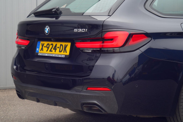 BMW 5 Serie Touring 530i Business Edition Plus / M-Sport / 34dkm NAP / Elek. Trekhaak / Pano / Harman Kardon / Nw.pr. € 94.000!