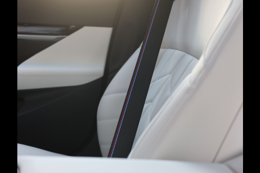 BMW 5 Serie Touring 550e xDrive | Carbonzwart - Bow&Wil - Trekhaak