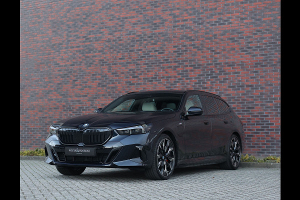 BMW 5 Serie Touring 550e xDrive | Carbonzwart - Bow&Wil - Trekhaak
