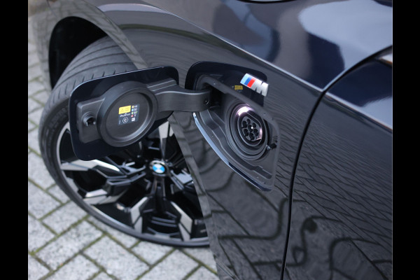 BMW 5 Serie Touring 550e xDrive | Carbonzwart - Bow&Wil - Trekhaak