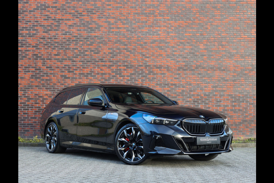BMW 5 Serie Touring 550e xDrive | M Sport Pro - Pano - Trekhaak - HUD