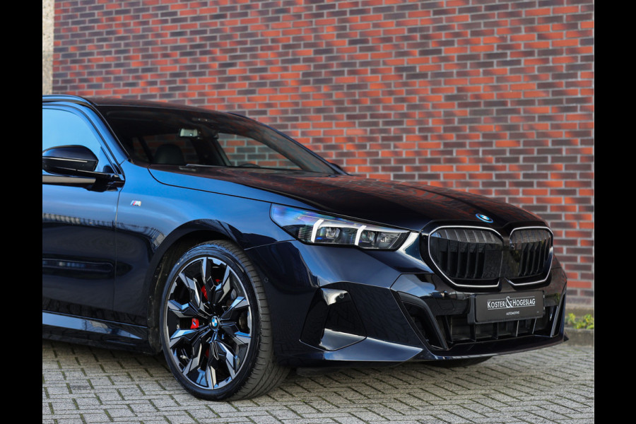 BMW 5 Serie Touring 550e xDrive | M Sport Pro - Pano - Trekhaak - HUD