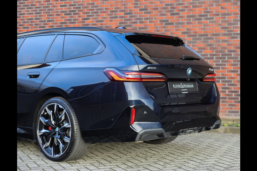 BMW 5 Serie Touring 550e xDrive | M Sport Pro - Pano - Trekhaak - HUD