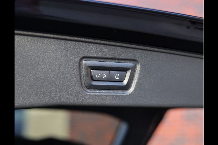 BMW 5 Serie Touring 550e xDrive | M Sport Pro - Pano - Trekhaak - HUD