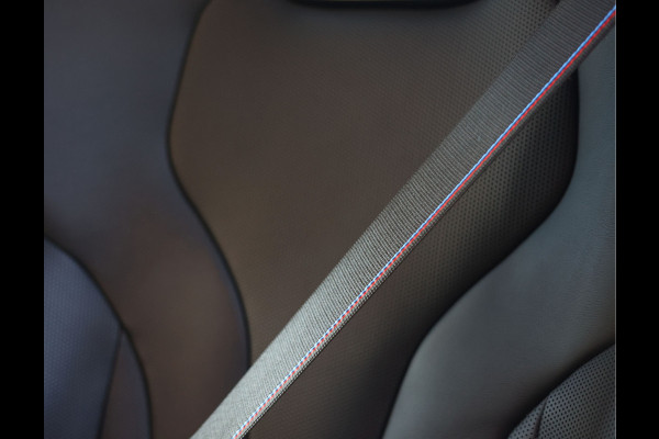 BMW 5 Serie Touring 550e xDrive | M Sport Pro - Pano - Trekhaak - HUD