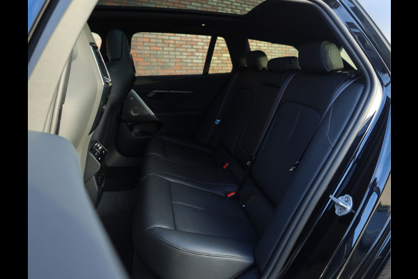 BMW 5 Serie Touring 550e xDrive | M Sport Pro - Pano - Trekhaak - HUD