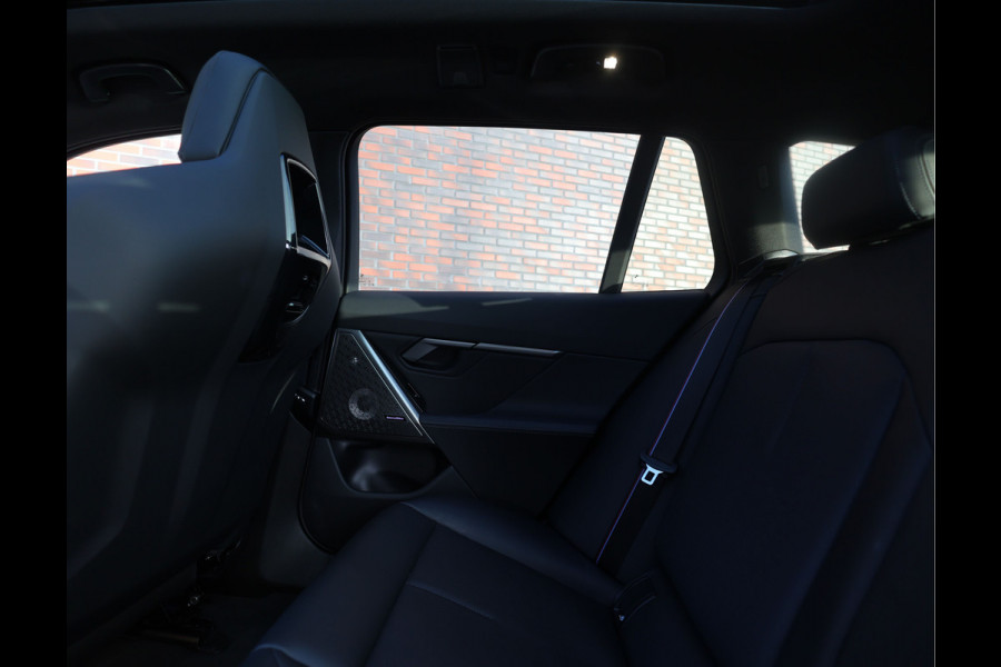 BMW 5 Serie Touring 550e xDrive | M Sport Pro - Pano - Trekhaak - HUD