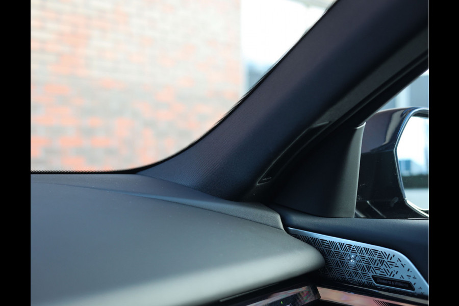 BMW 5 Serie Touring 550e xDrive | M Sport Pro - Pano - Trekhaak - HUD