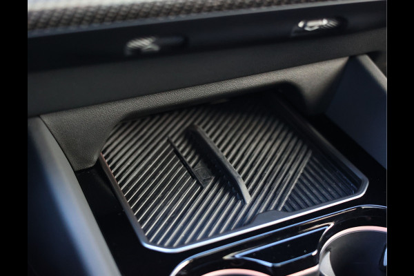 BMW 5 Serie Touring 550e xDrive | M Sport Pro - Pano - Trekhaak - HUD